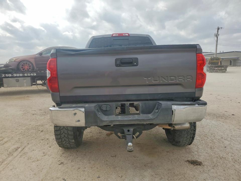 2014 Toyota Tundra SR5