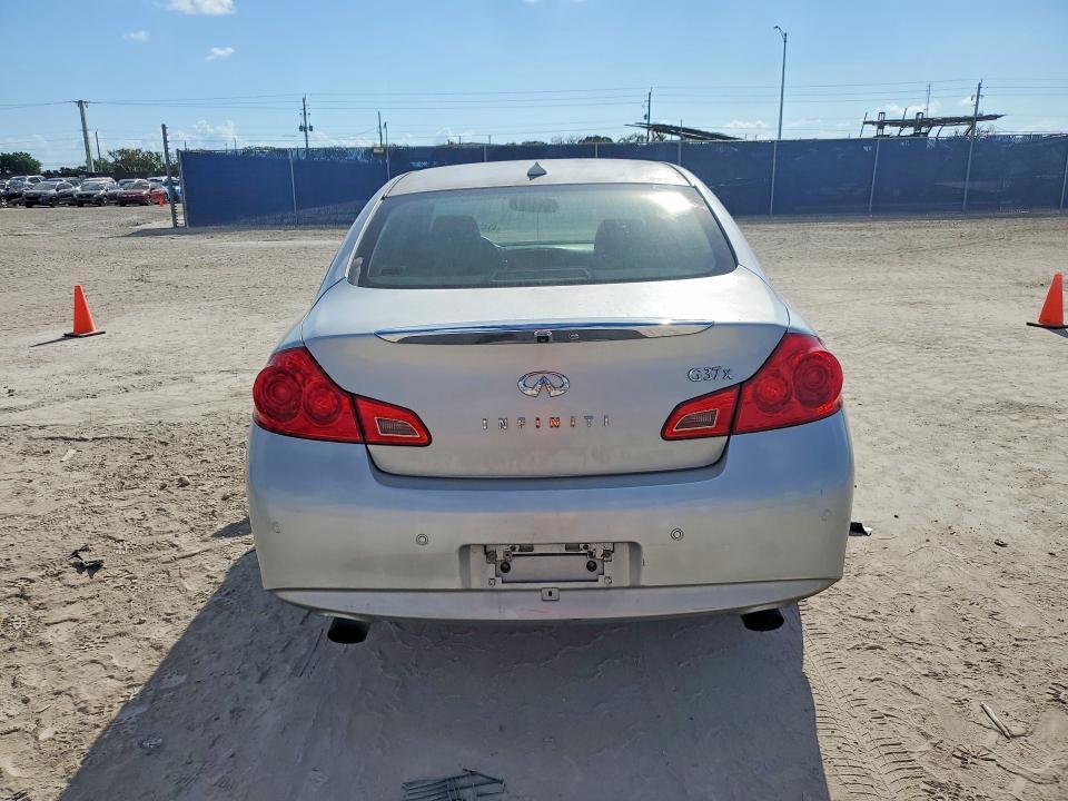 2013 Infiniti G37 Sedan