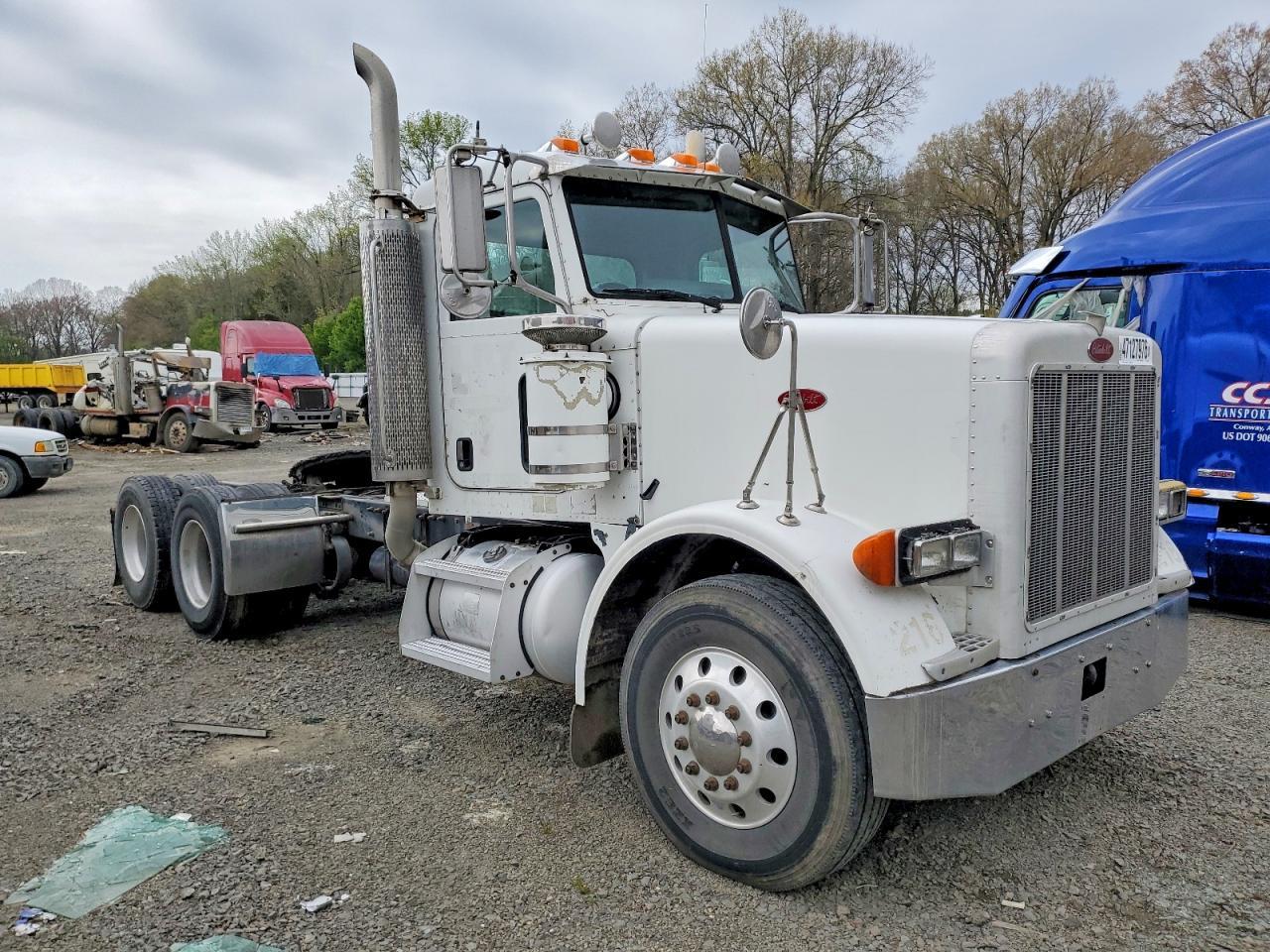 2007 Peterbilt 378 Semi Truck