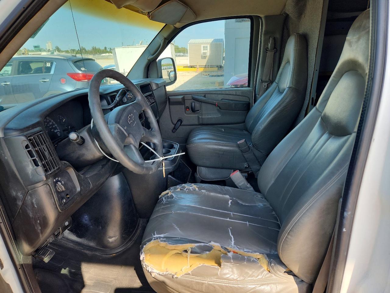 2004 Chev Express G2500