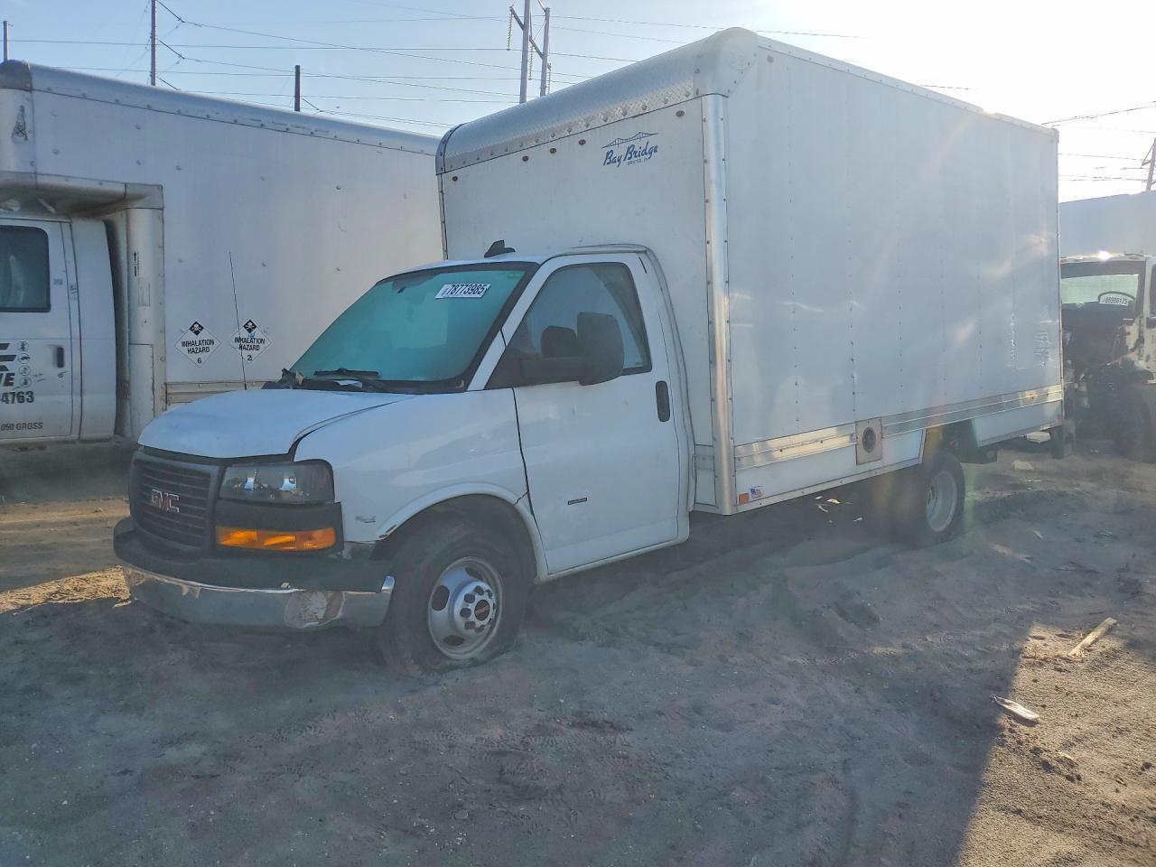 2022 GMC Savana BOX Truck