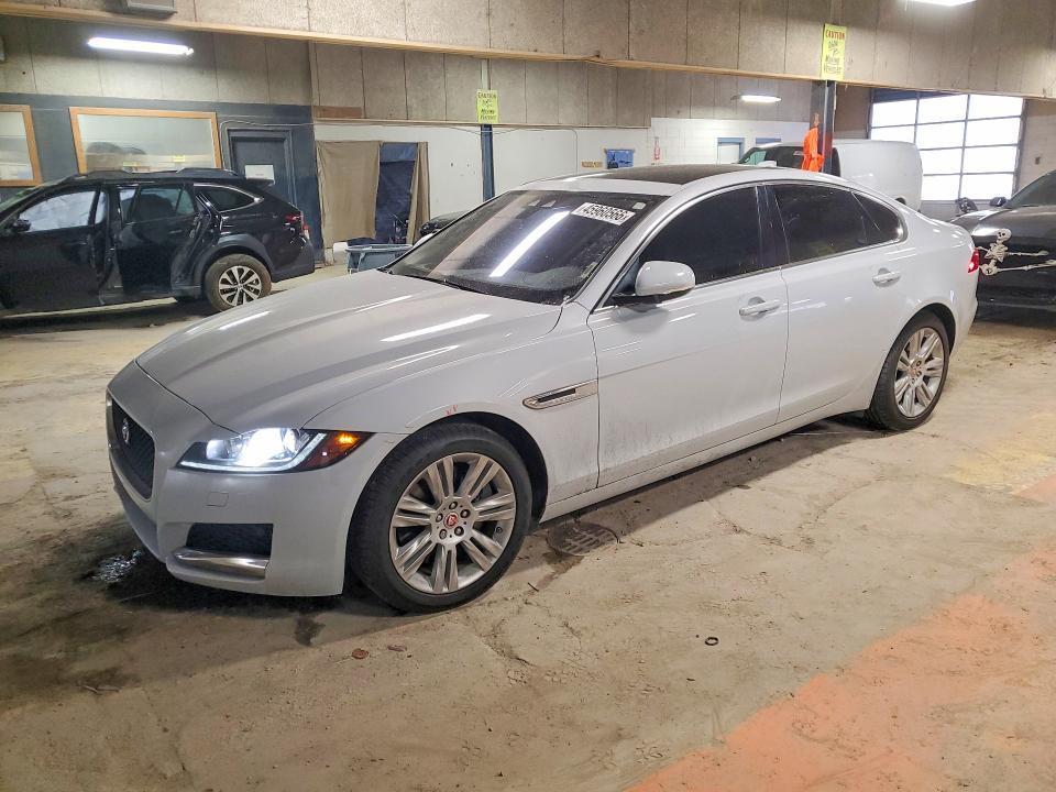 2017 Jaguar Xf Premium