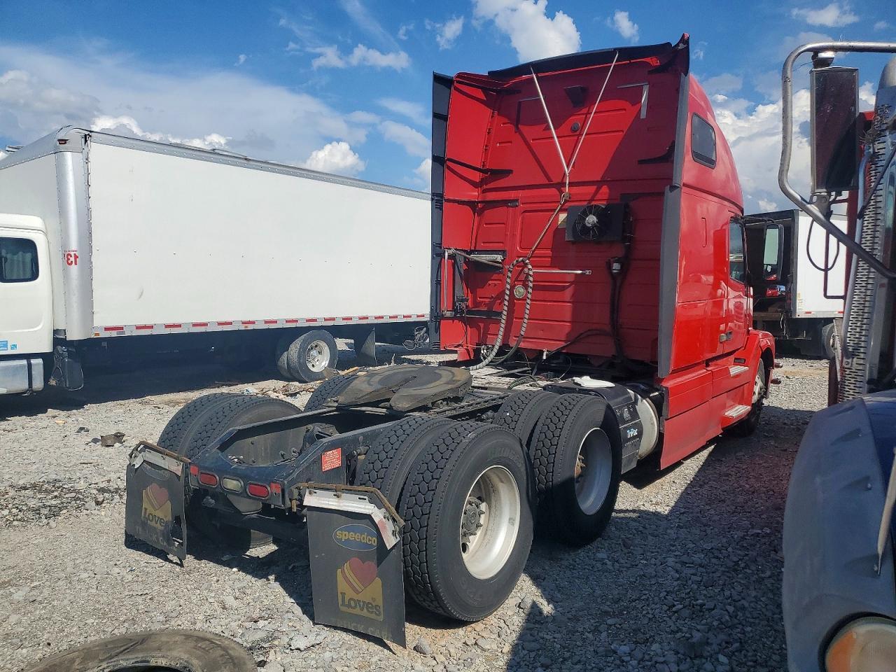 2016 Volvo VNL Semi Truck