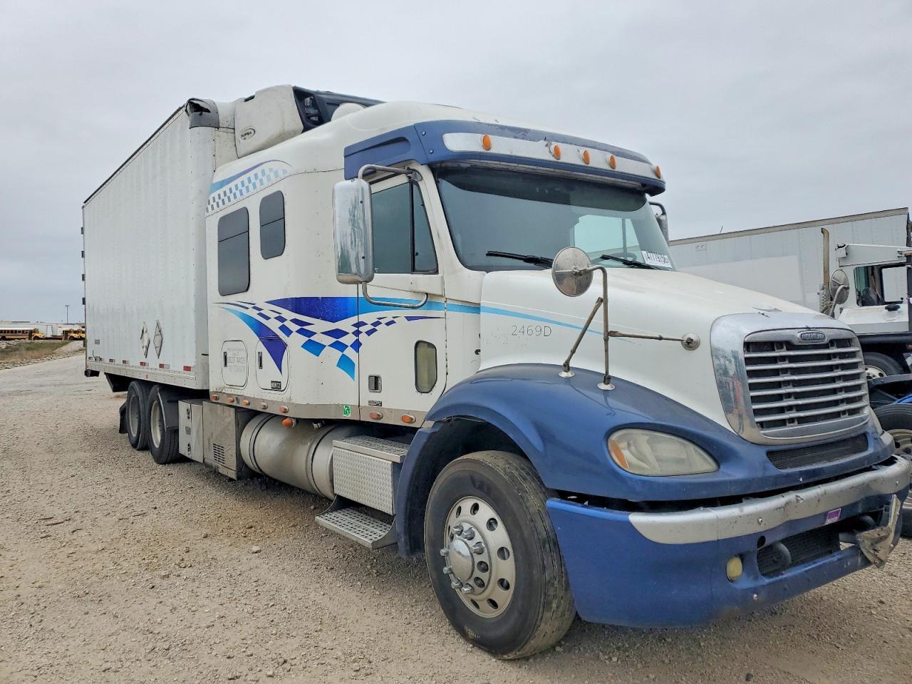 2007 Freightliner Columbia 112 Refrigerated BOX TR