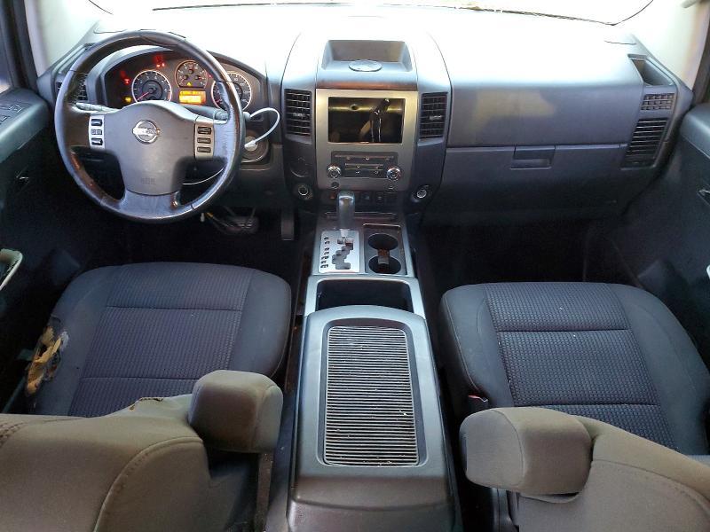 2011 Nissan Titan SV