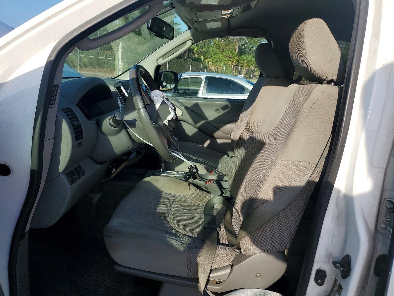 2011 Nissan Frontier S