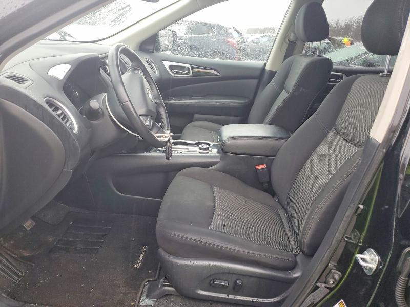 2020 Nissan Pathfinder sv