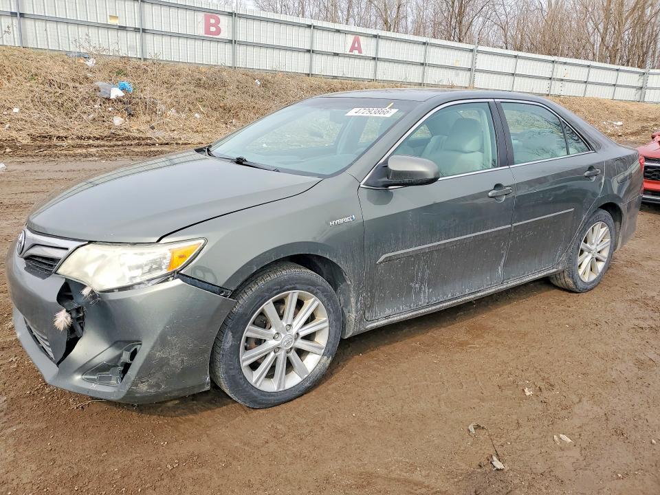 2013 Toyota Camry Hybrid xle