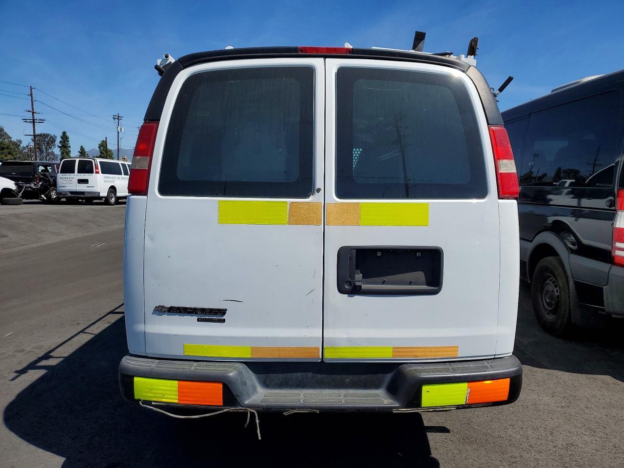 2016 Chev Rolet Express 2500 Cargo Utility / Service Van