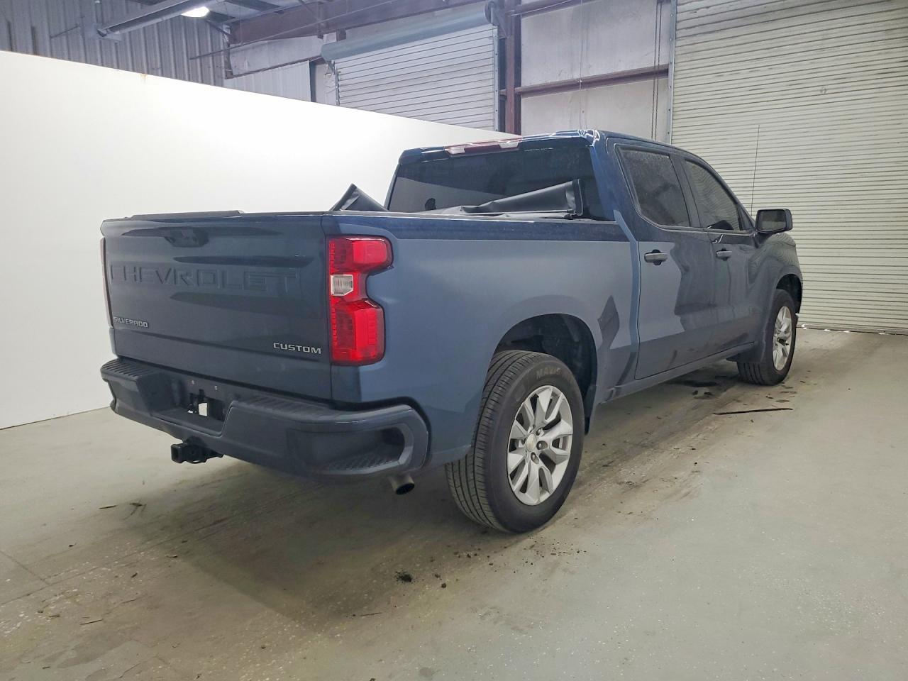 2022 Chevrolet Silverado C1500 Custom