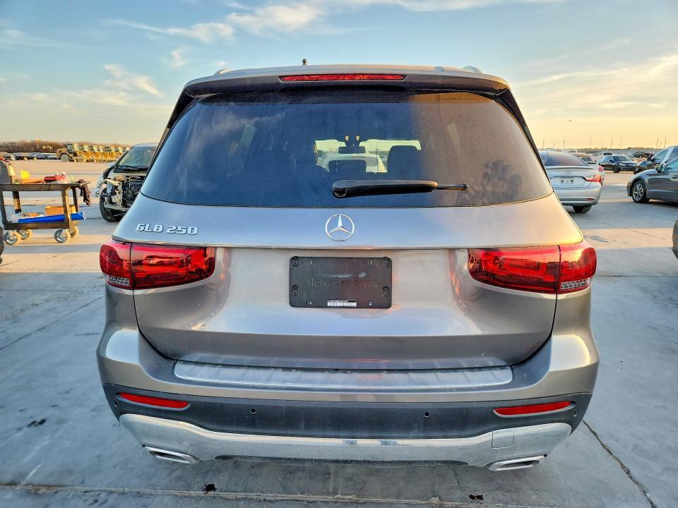 2023 Mercedes-Benz Glb 250