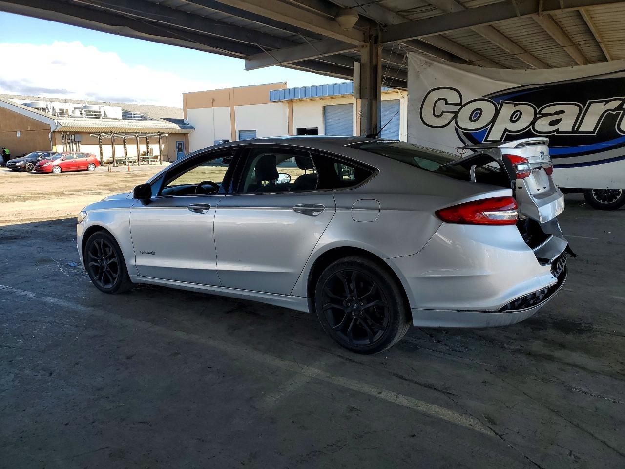 2018 Ford Fusion se Hybrid
