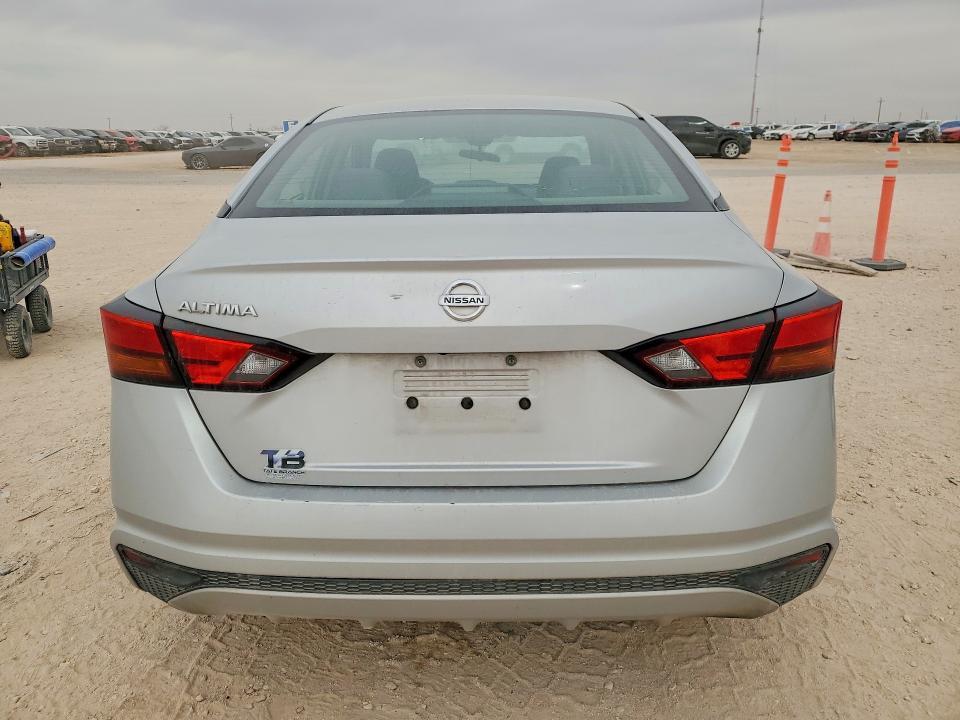 2021 Nissan Altima 2.5 s