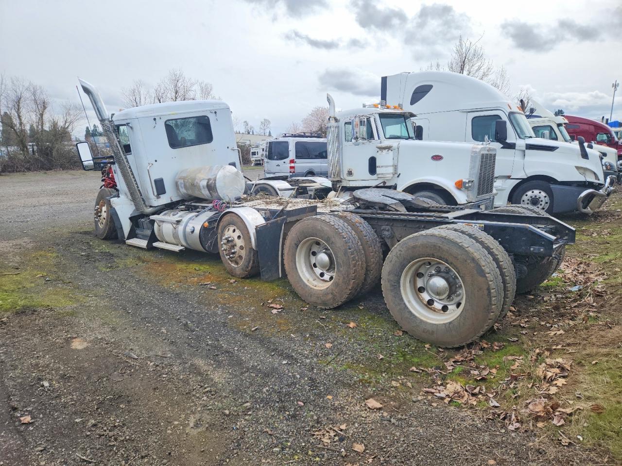 2021 Kenworth T880