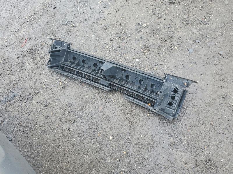 2001 Infiniti QX4 Base