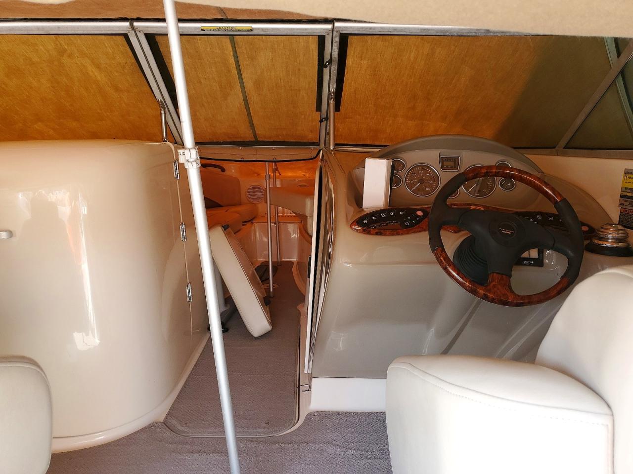 2002 Maxum Boat