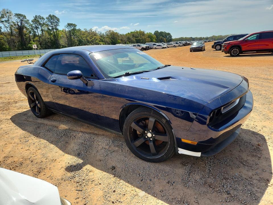 2013 Dodge Challenger r