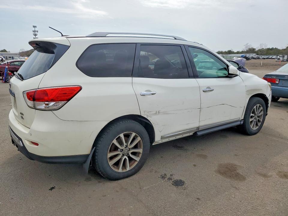 2013 Nissan Pathfinder s