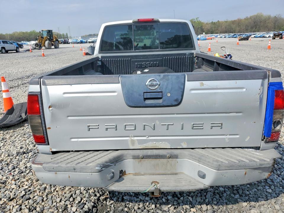 2004 Nissan Frontier Standard