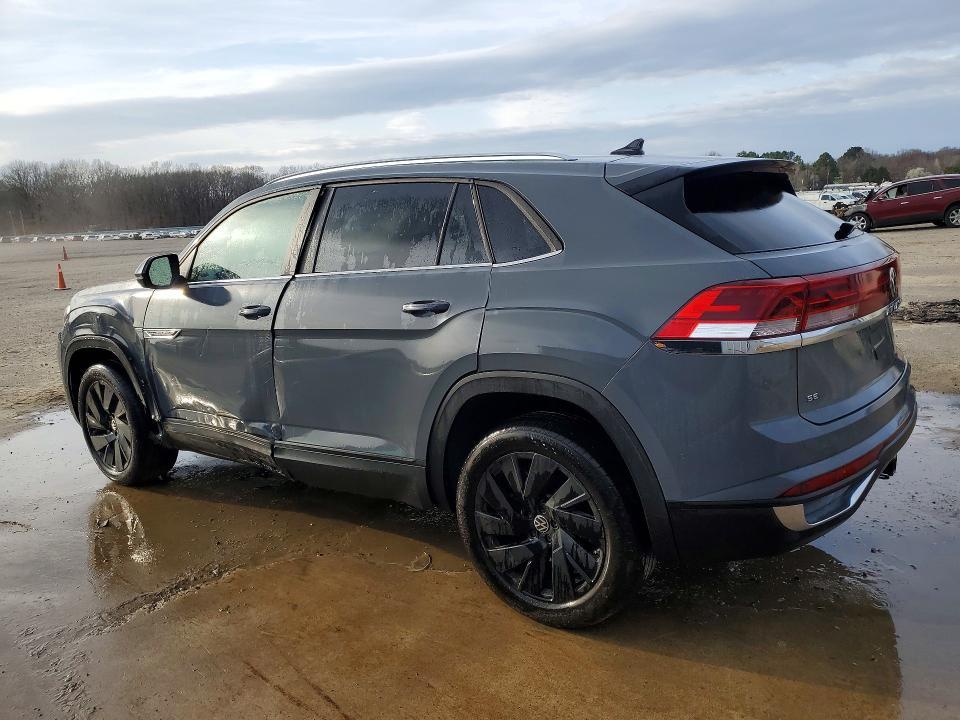 2025 Volkswagen Atlas Cross Sport se