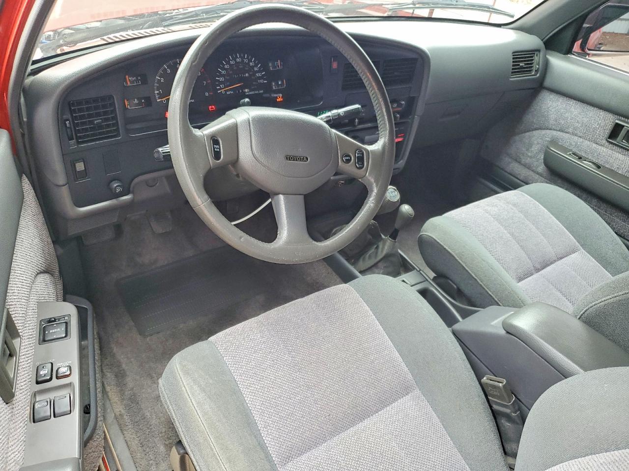 1989 Toyota Pickup SR5 V6