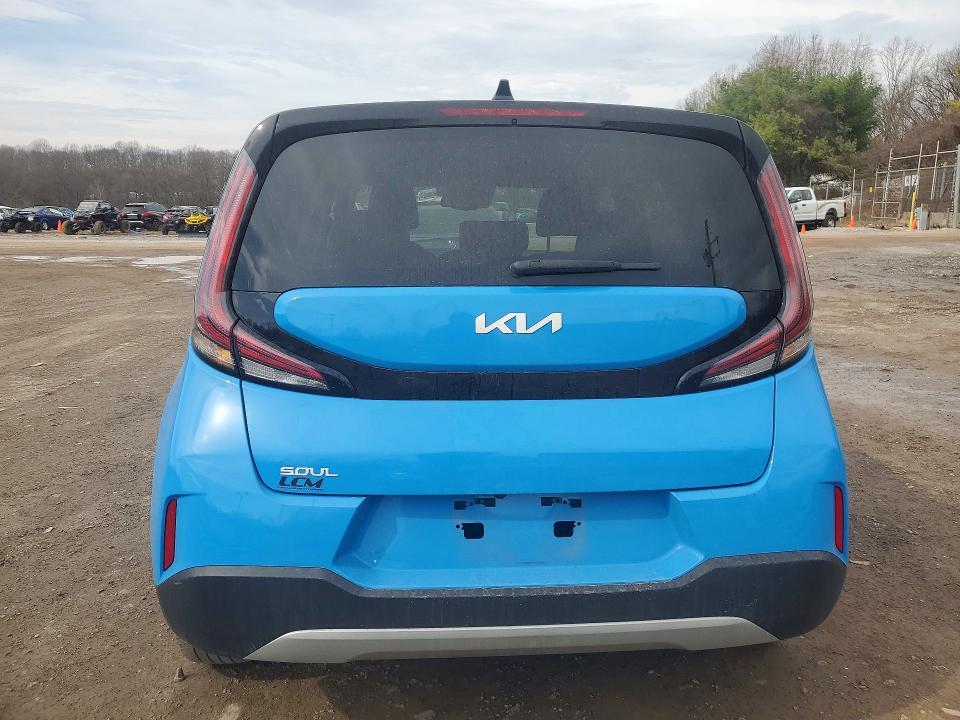 2024 KIA Soul s