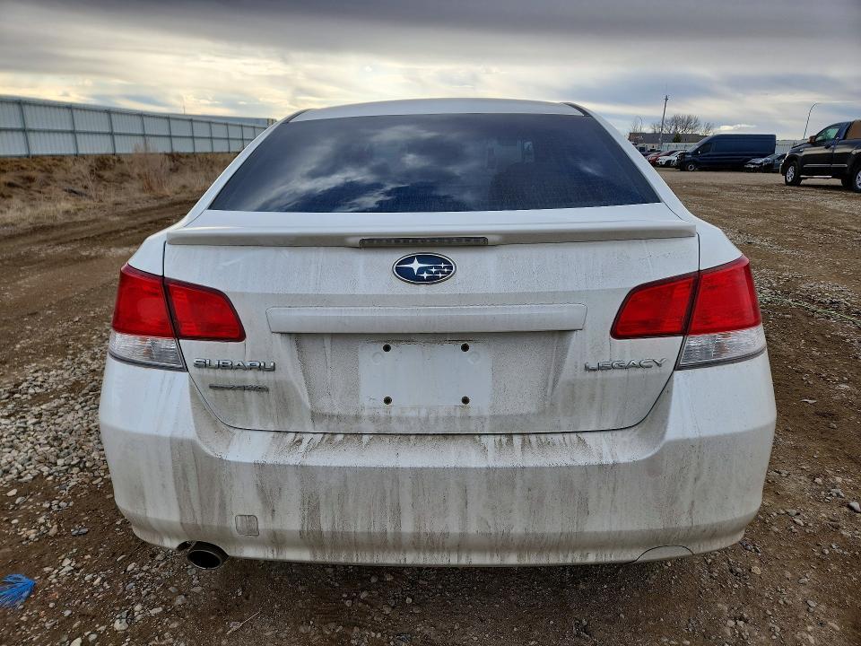 2013 Subaru Legacy 2.5i Premium