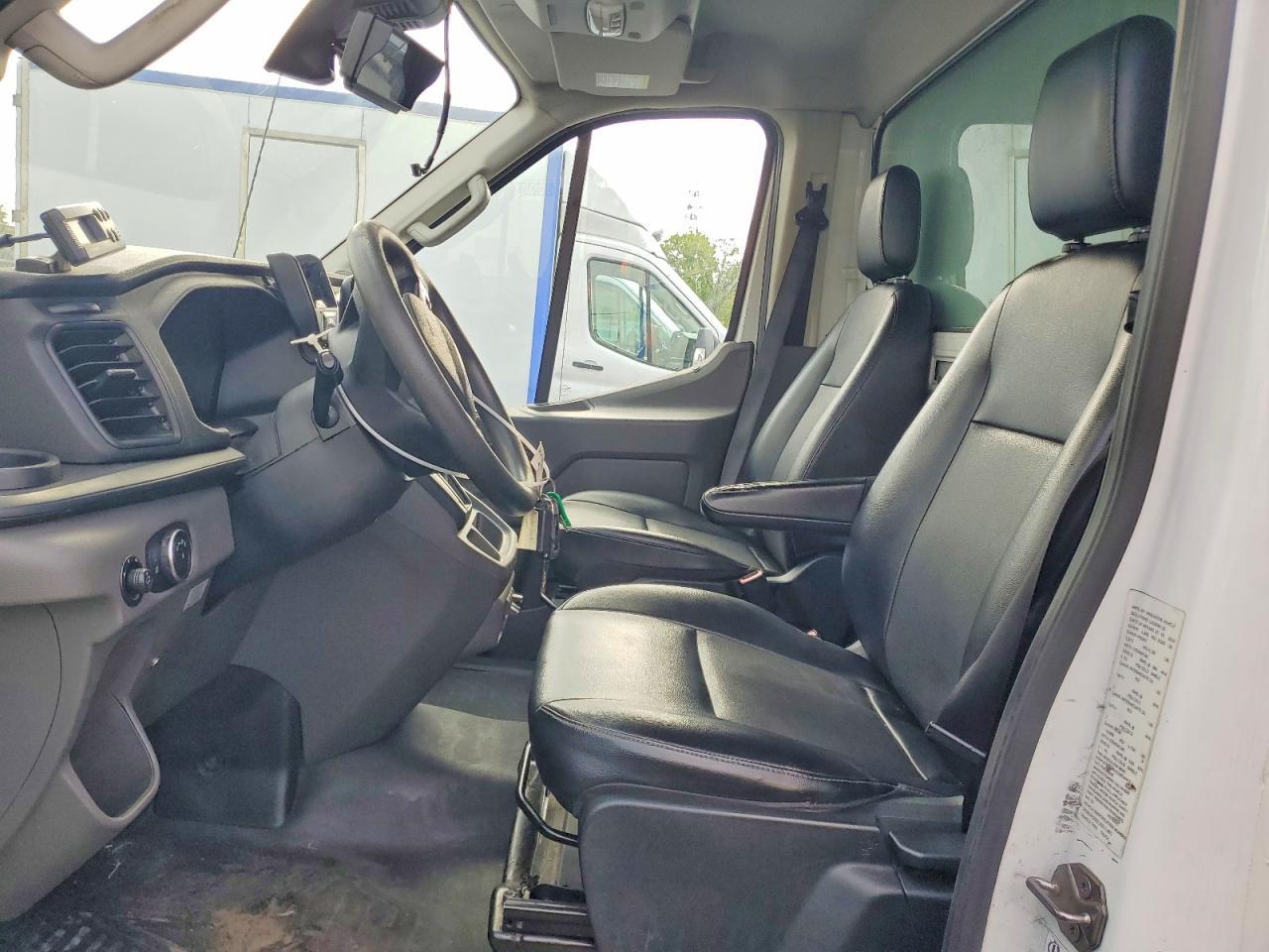 2020 Ford Transit Delivery Truck