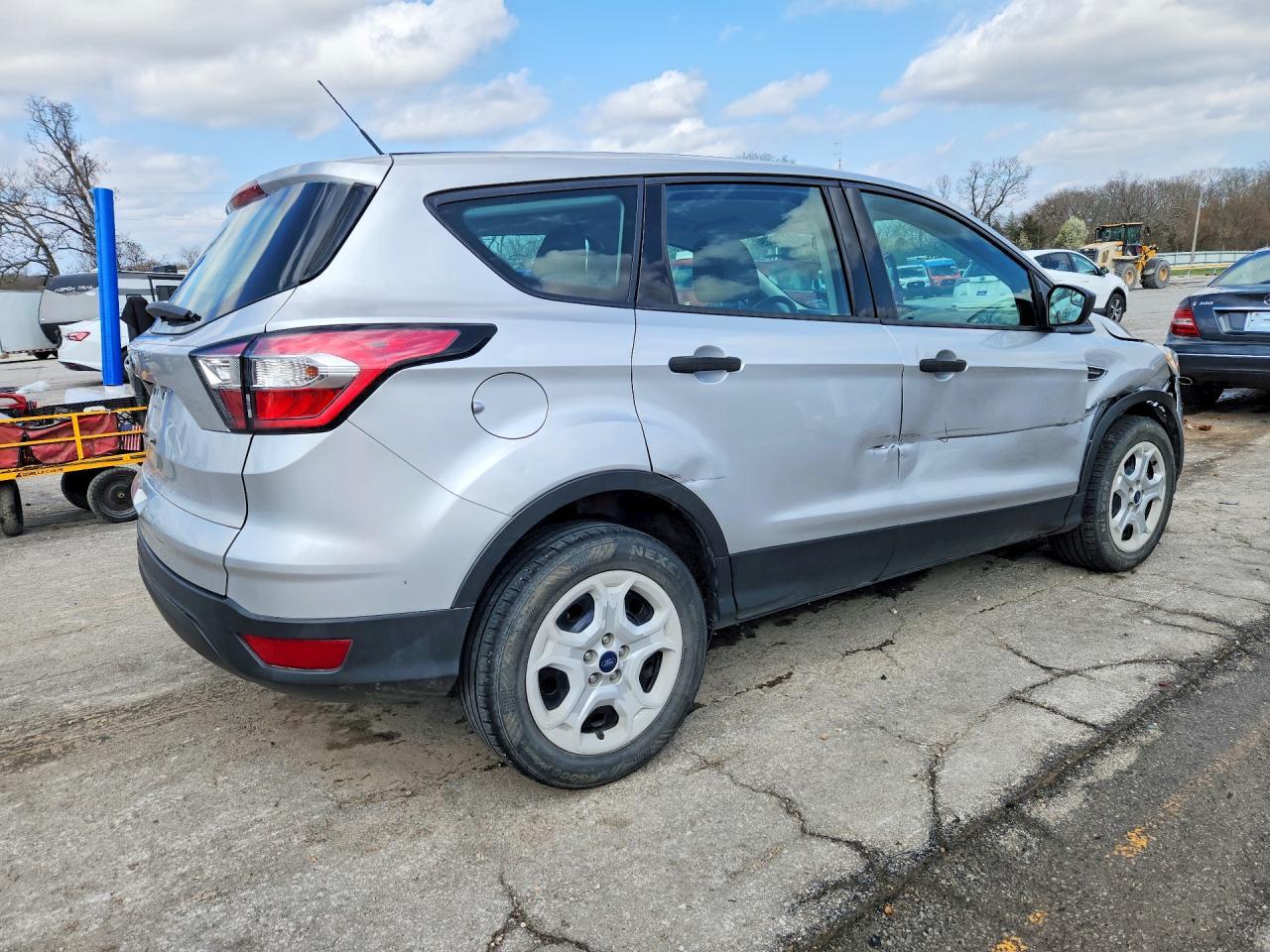 2017 Ford Escape s
