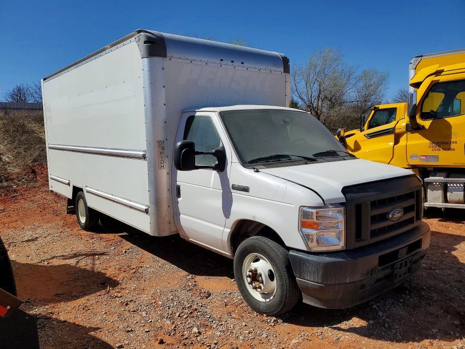 2022 Ford E350 box Truck