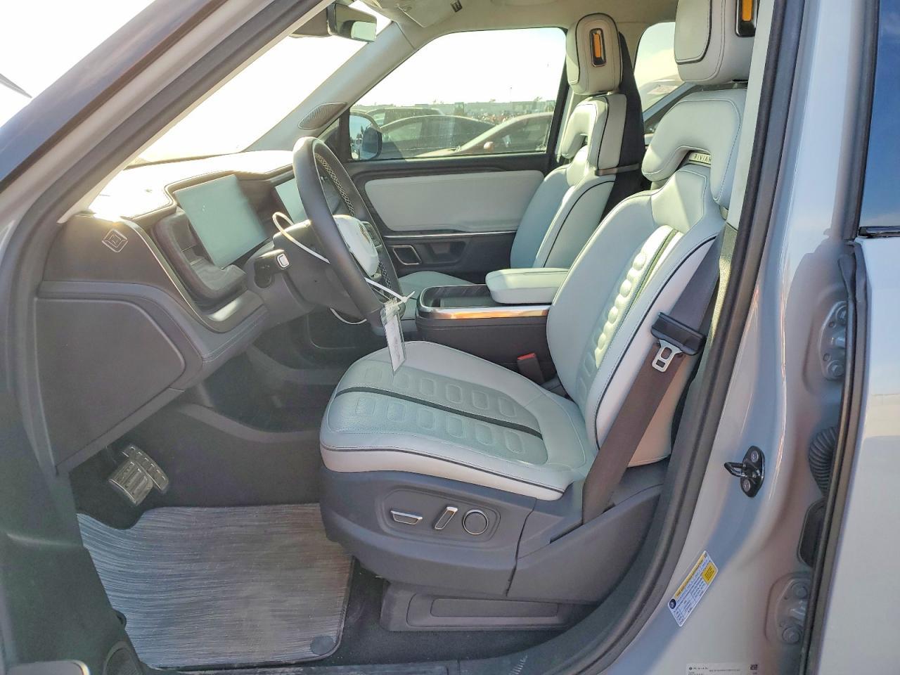 2022 Rivian R1T Adventure