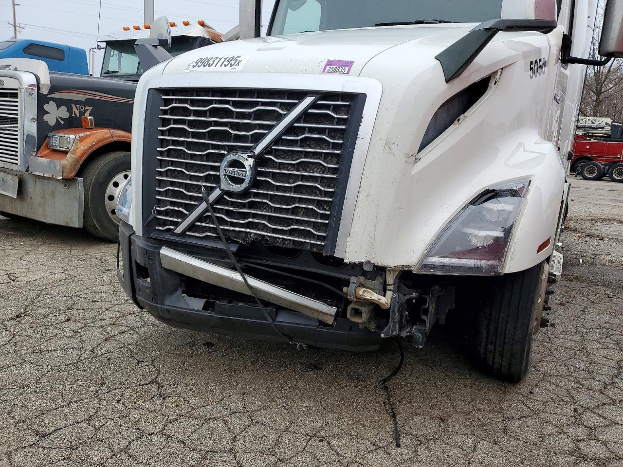 2020 Volv O VNL Semi Truck