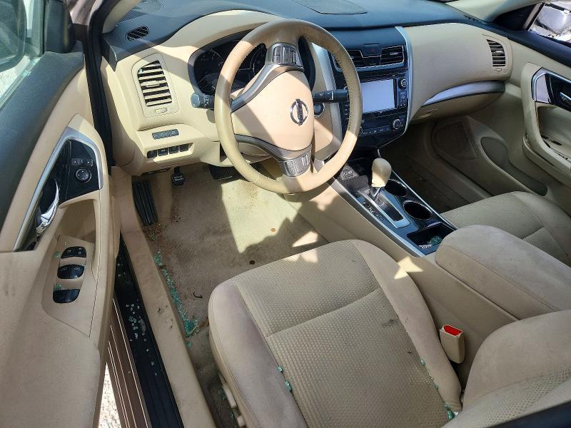 2014 Niss Altima 2.5 sv