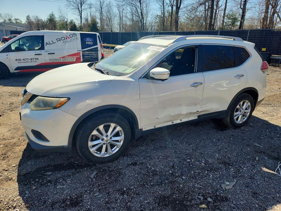 2015 Nissan Rogue sv