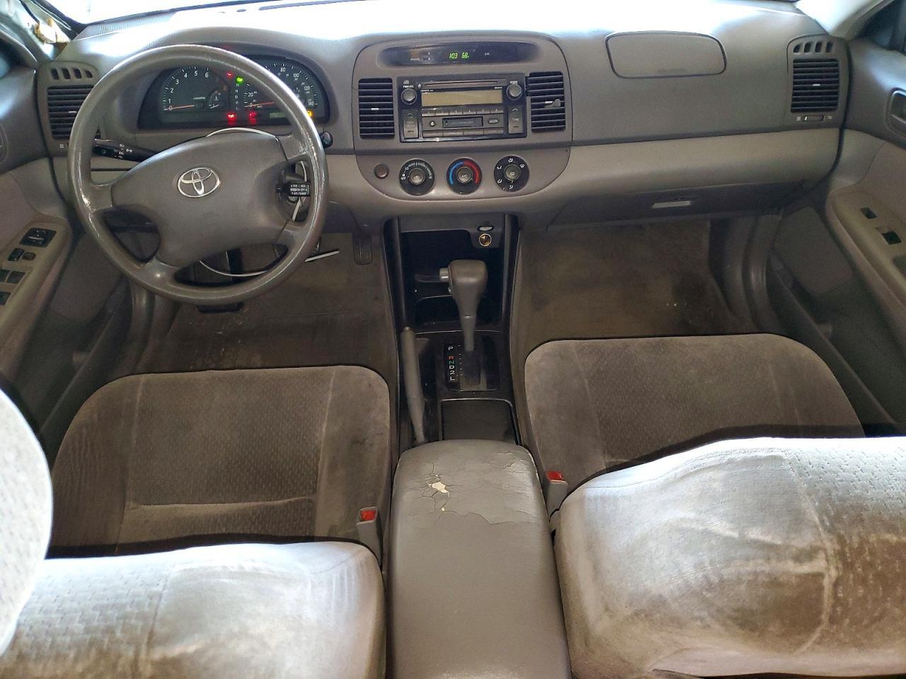 2003 Toyota Camry le