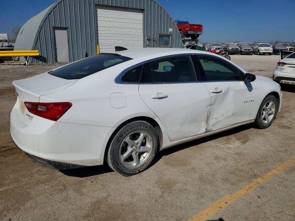 2017 Chev Malibu ls