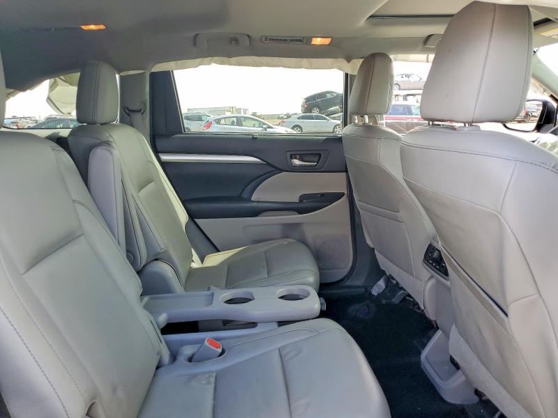 2016 Toyota Highlander xle