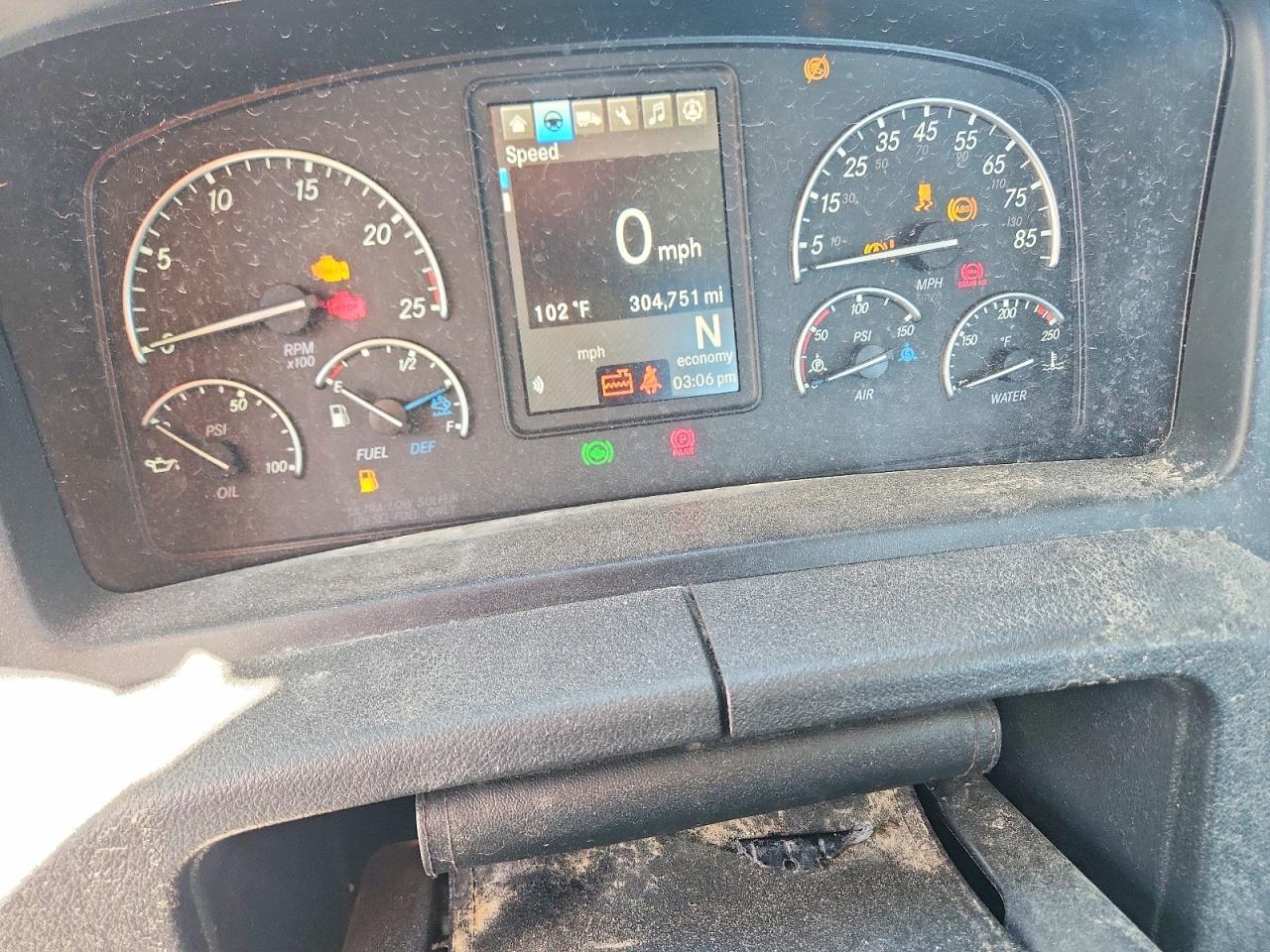 2024 Freigliner Cascadia 116