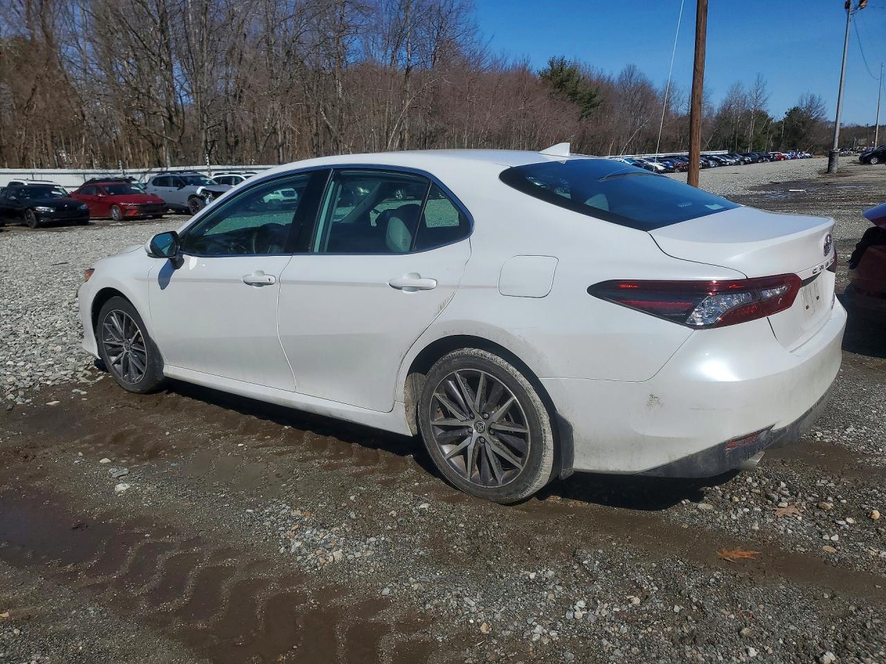 2023 Toyota Camry Hybrid xle