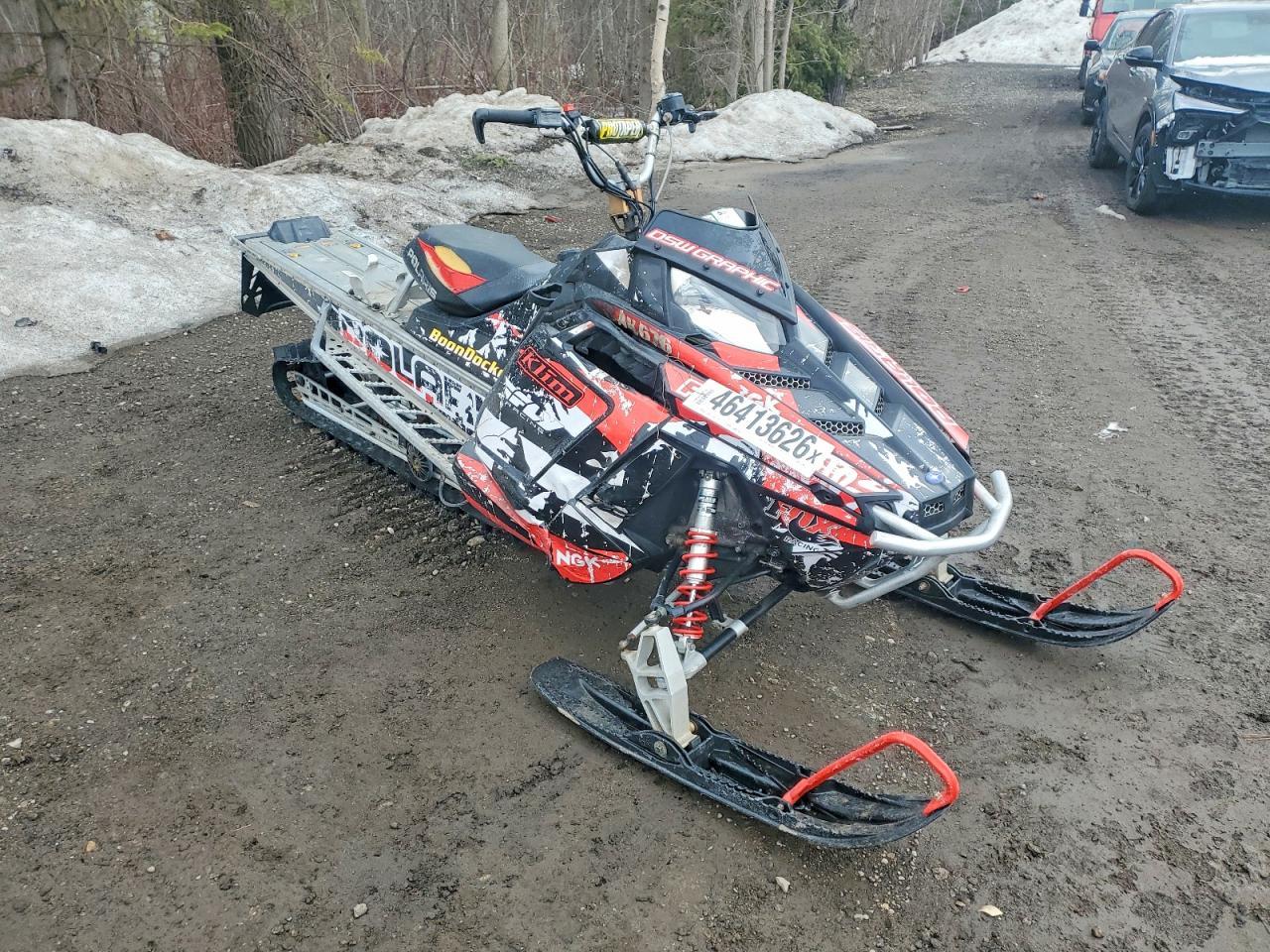 2015 Polari Snowmobile