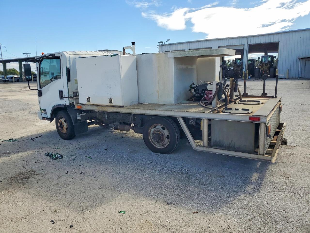 2017 Chevrolet 4500 Flatbed Truck