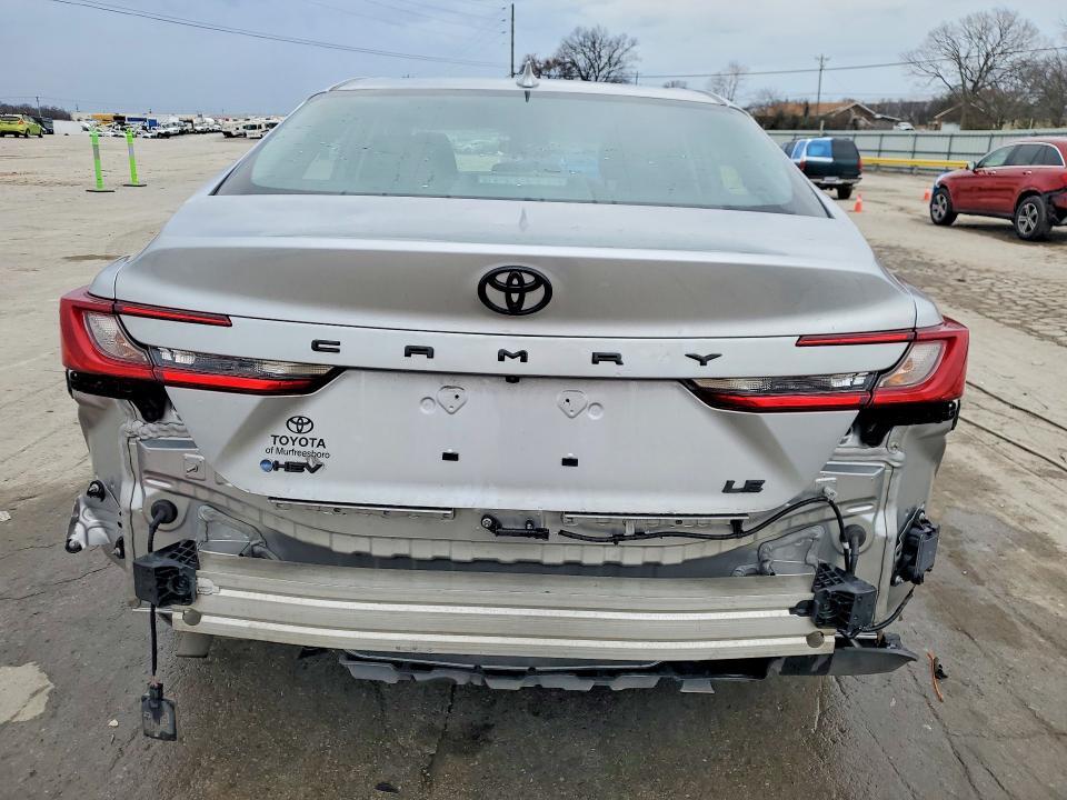 2025 Toyota Camry le