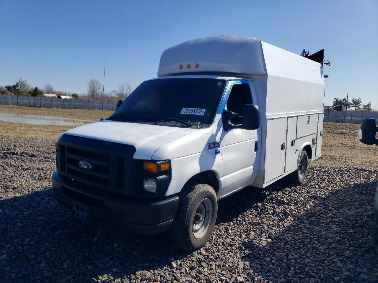 2015 Ford 2016 Ford F350 Super Duty Utility / Service Truck