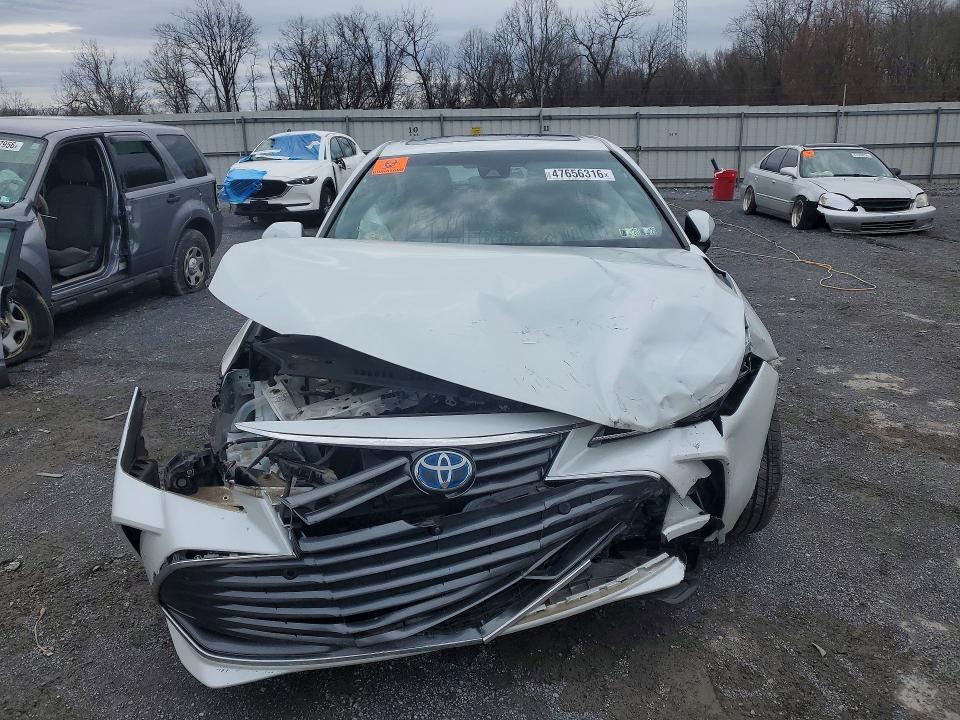 2021 Toyota Avalon Hybrid Limited