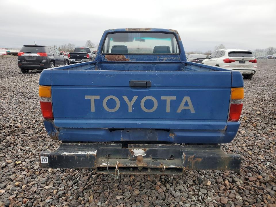 1986 Toyota Pickup Base