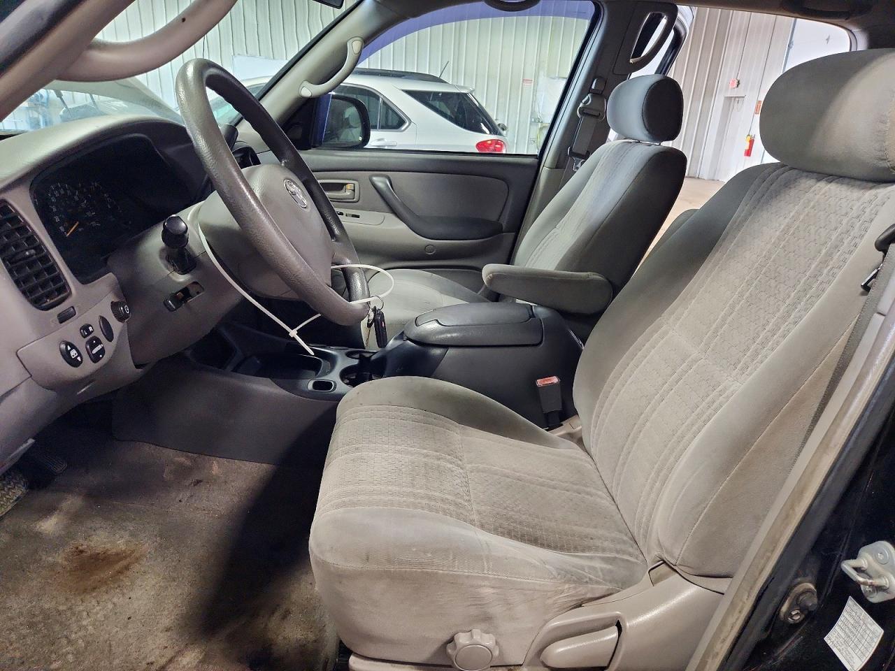 2004 Toyota Tundra SR5