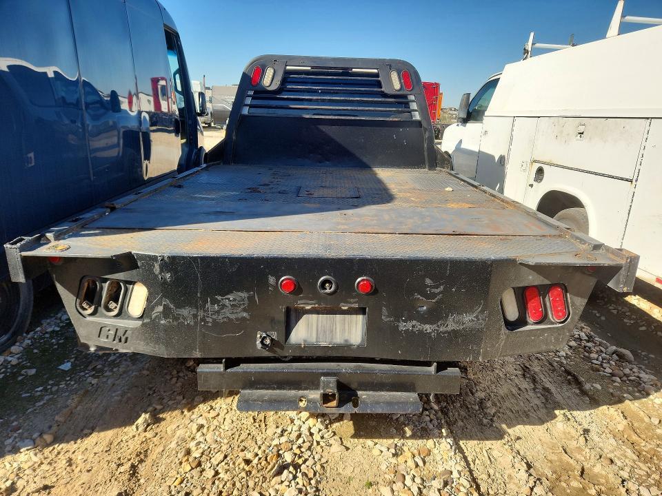 2015 Chev Rolet Silverado Flatbed Truck