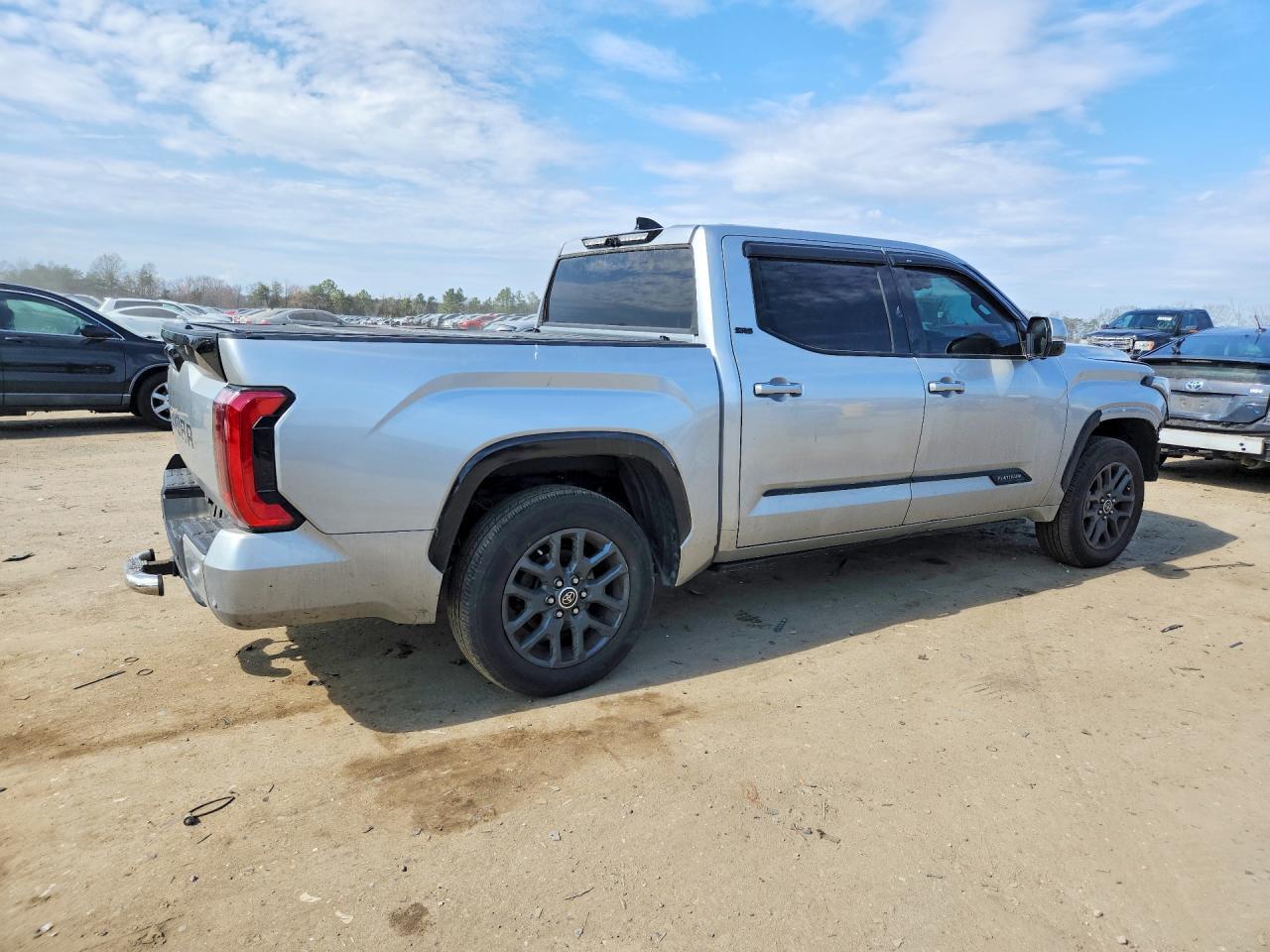 2022 Toyota Tundra Platinum