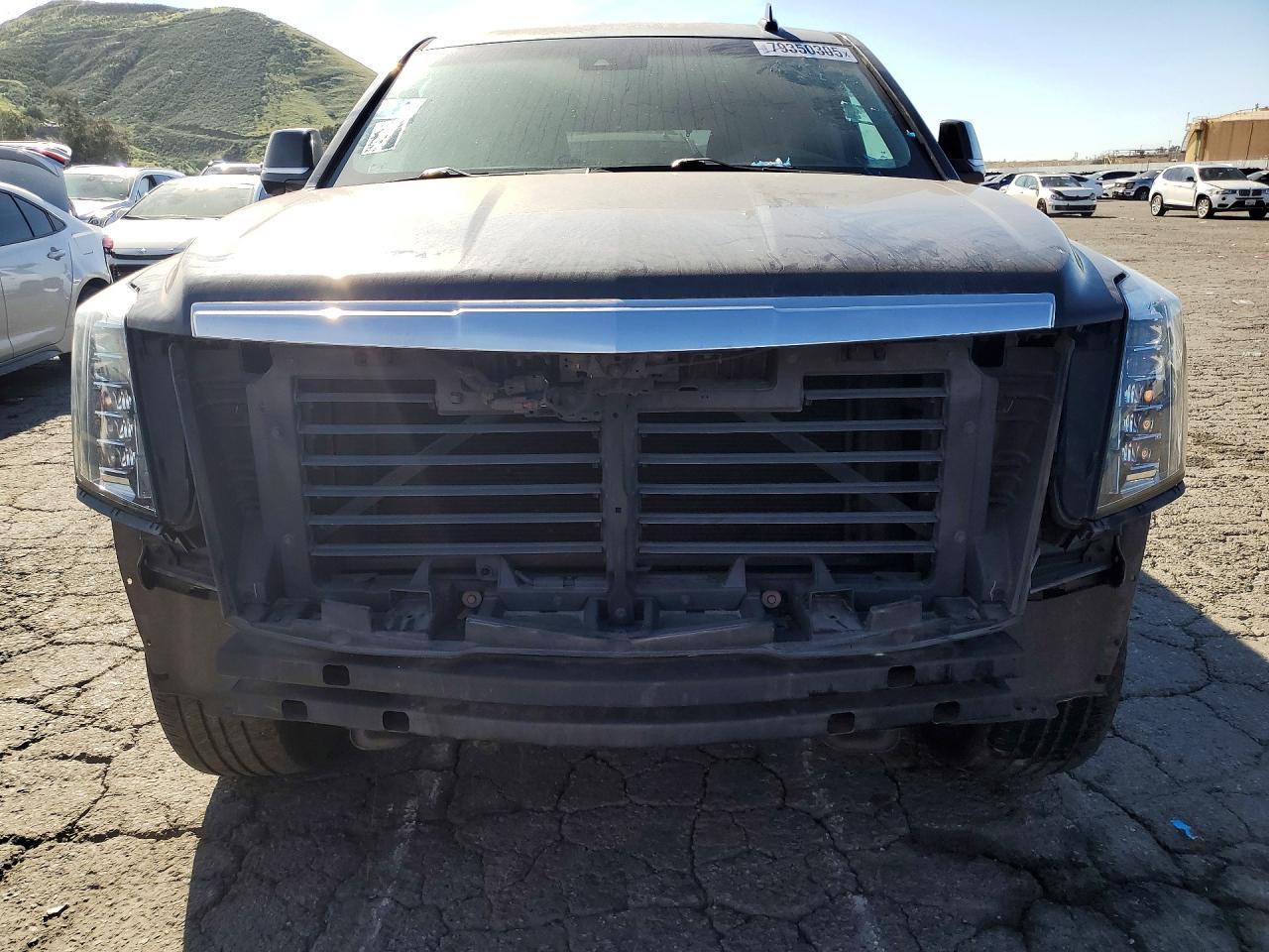 2016 Cadillac Escalade Luxury