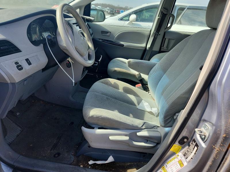 2013 Toyota Sienna l 7-passenger